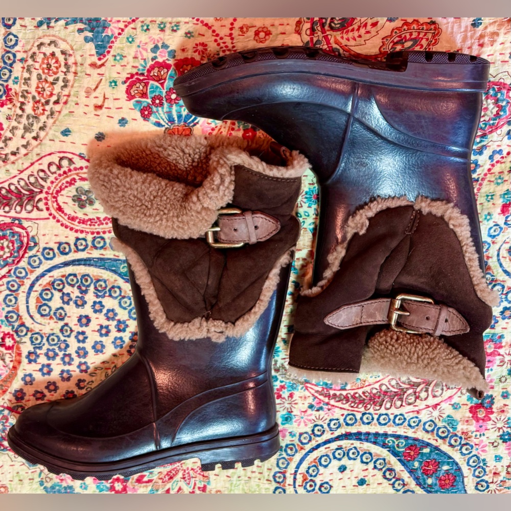 Dolce & Gabbana brown suede boots